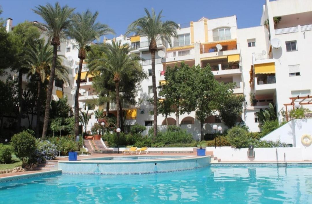 Golf, Pool & Beach Estepona Exterior foto